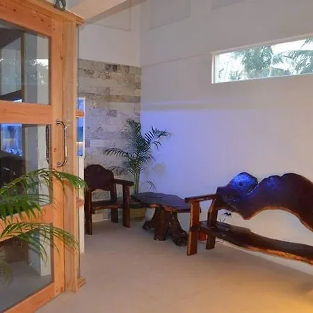 Taj Guesthouse Boracay-2